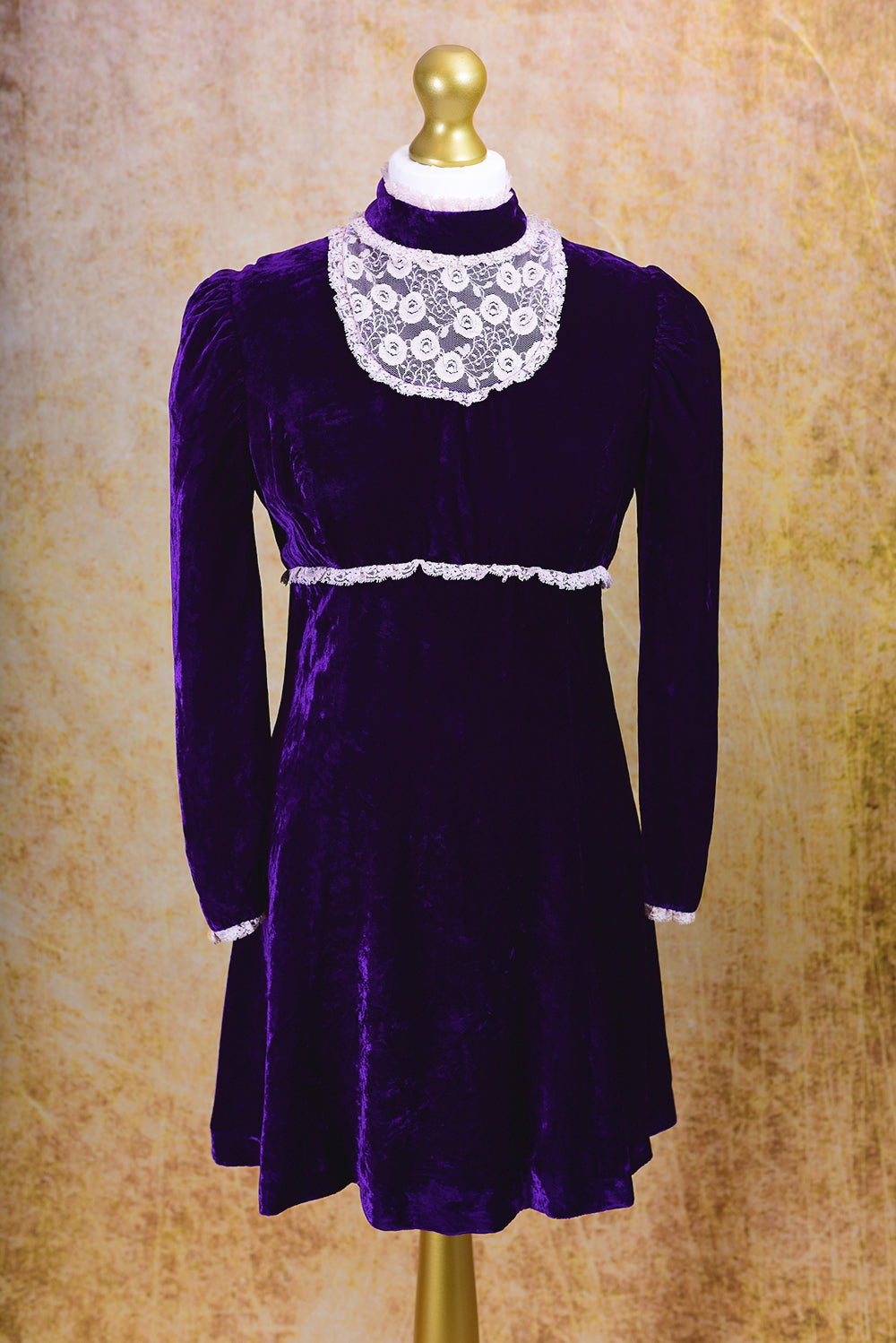 The REGAL Vintage Dress 1