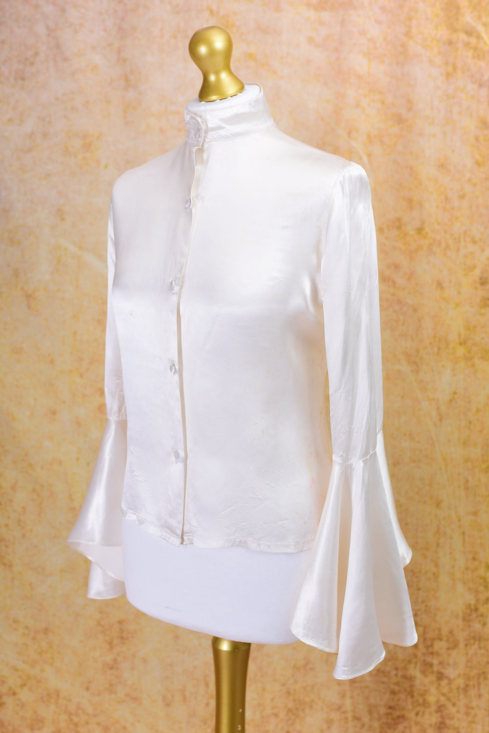 The APOSTLE Blouse 7